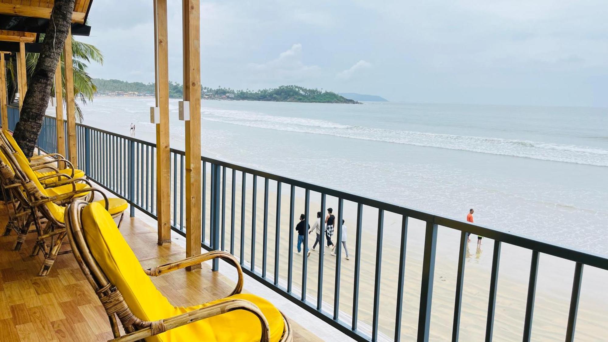Sameer Beachfront Cottages คานาโคนา ภายนอก รูปภาพ